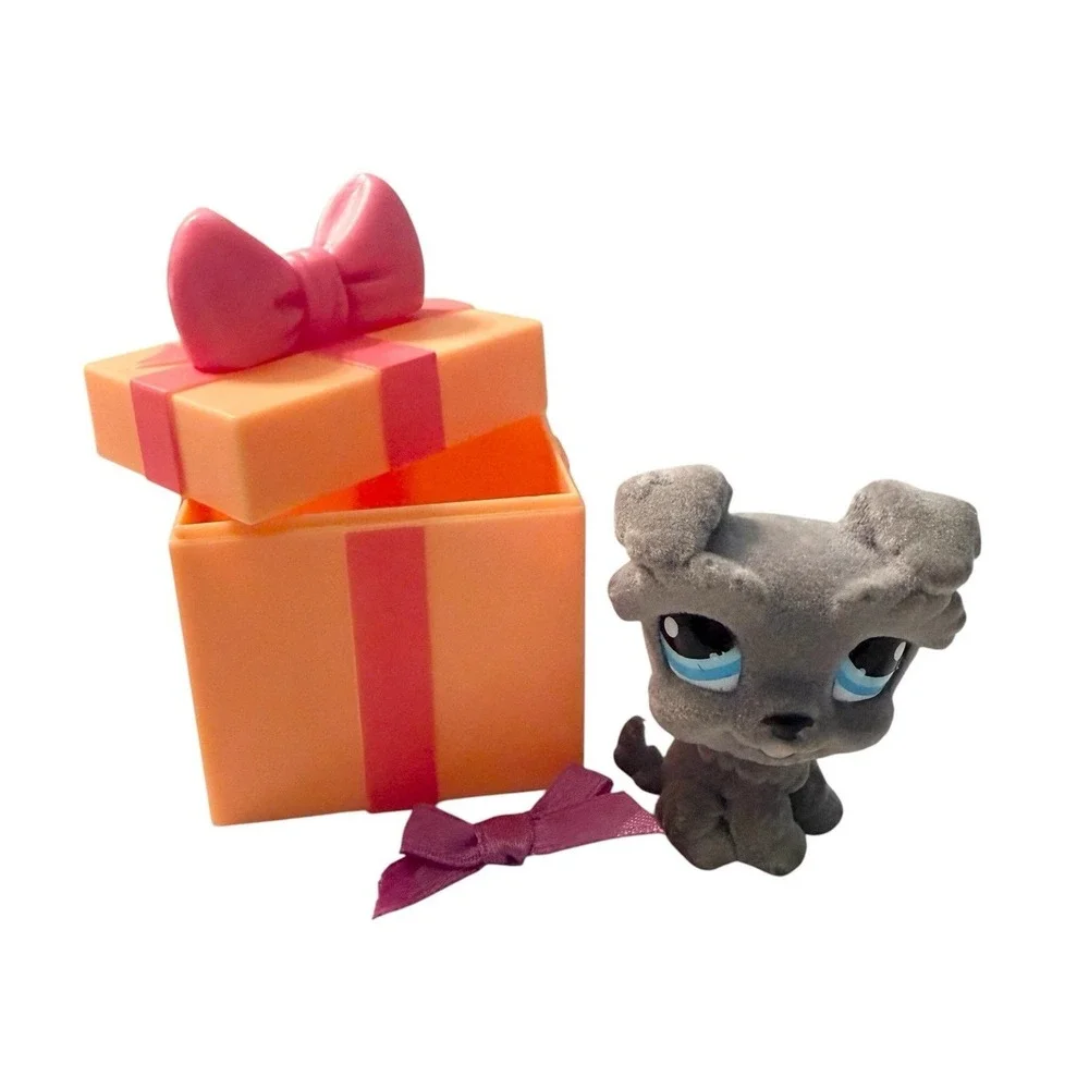 Littlest Pet Shop Authentic LPS 1006 Fuzzy Gray Schnauzer Dog Box Bow Blue Eyes
